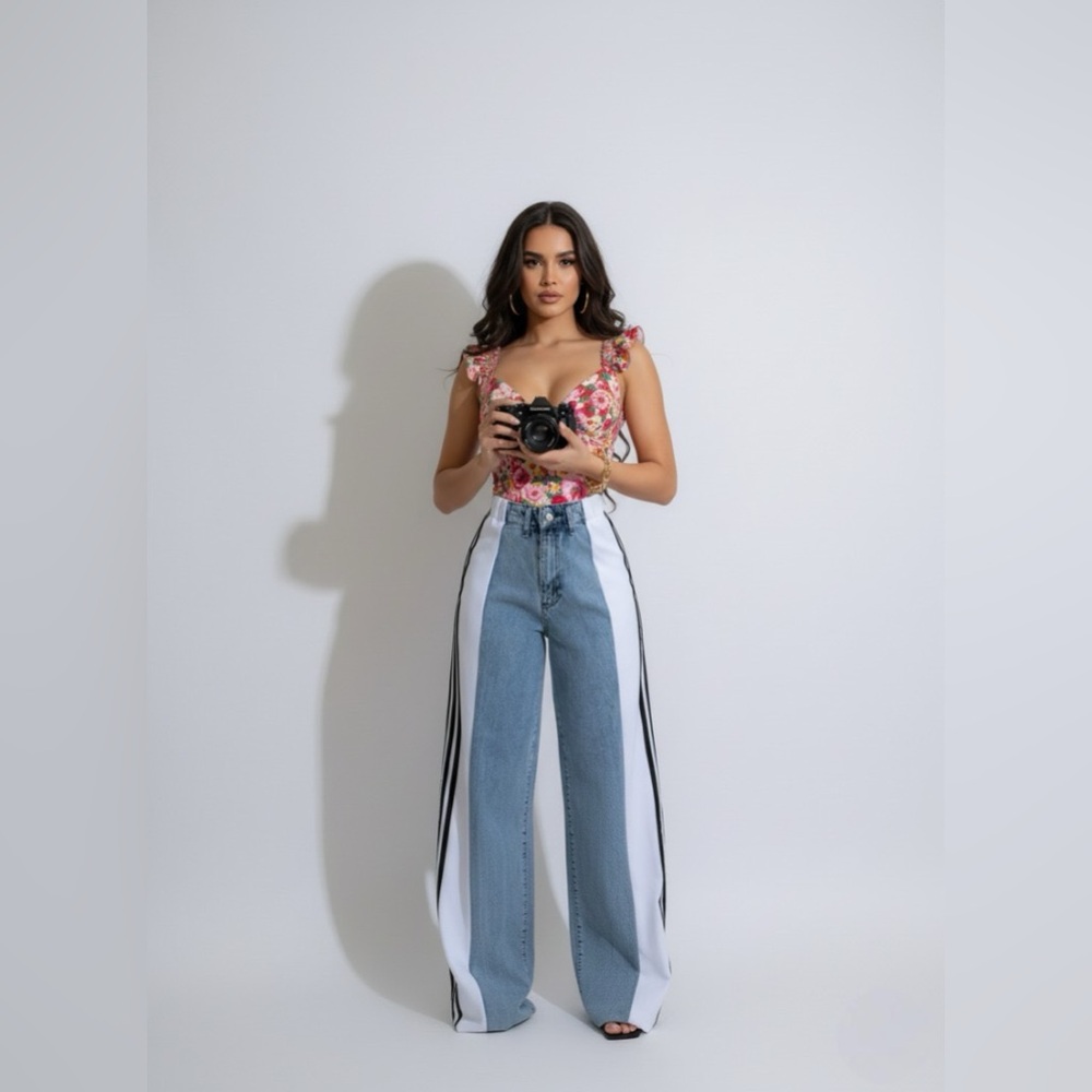 Side Stripe Chic Denim – 3-Tone Wide-Leg Street Jeans - Picture 12 of 16